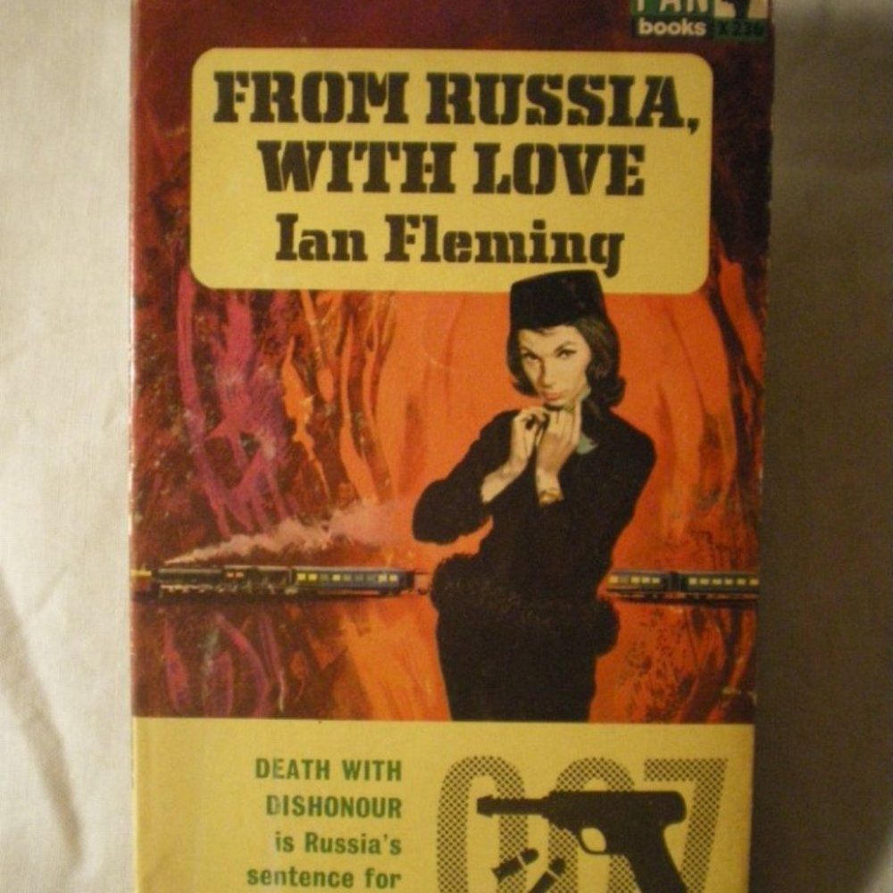 FROM RUSSIA WITH LOVE JAMES BOND 007 IAN FLEMING PAPERBACK 1959